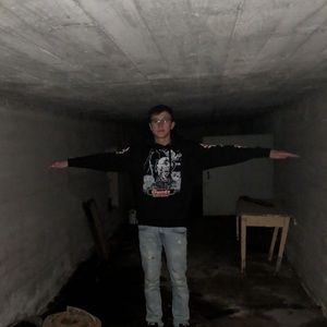 Meet your Posher, Cjthedjwearingpjs